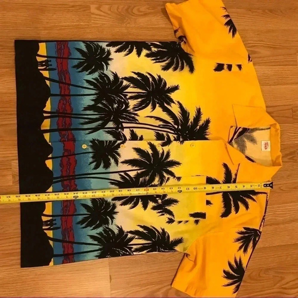 Dorsett Tee's Shirt Bahamas Palm Trees Hawaiian - Picture 6 of 7